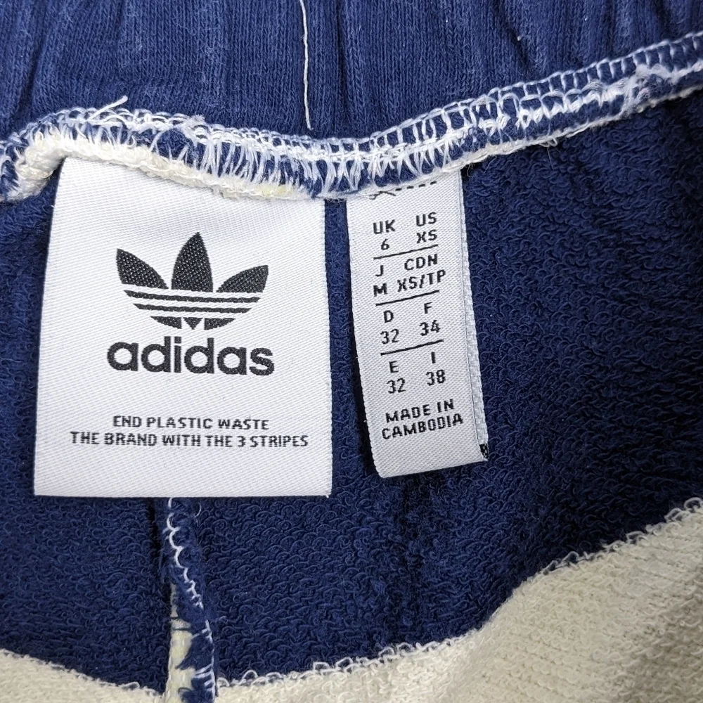 Adidas women's mid waist striped shorts size XS - Picture 8 of 14